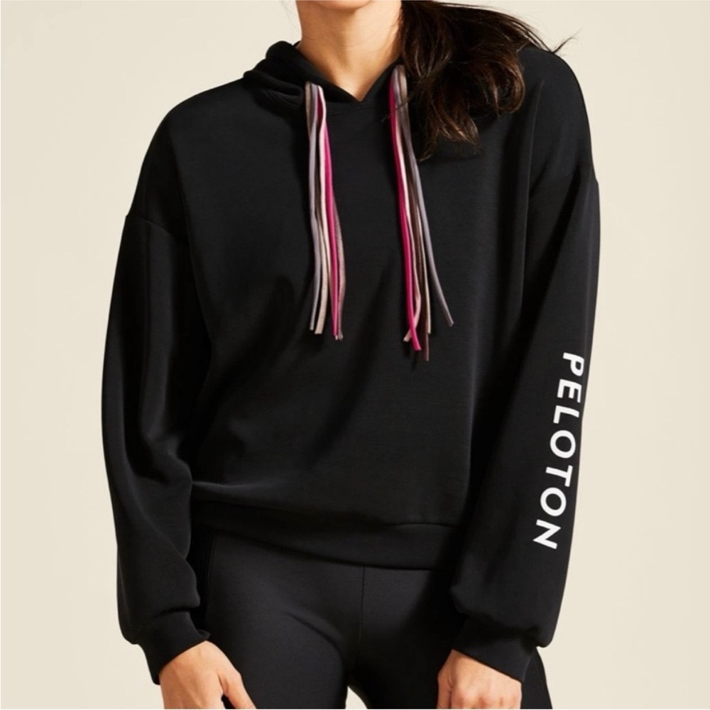 Lanston Sport x Peloton Kensie Woman’s Black Hoodie Size Large Athlesuire